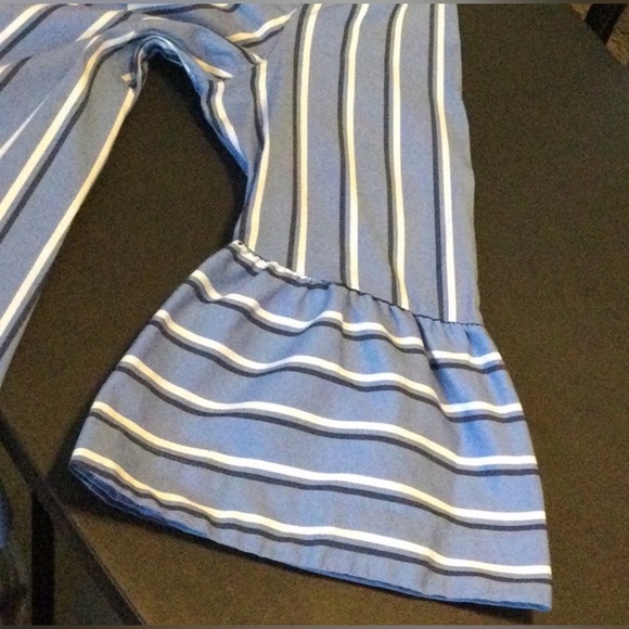 White House Black Market Blue and White Striped Blouse- Size 6 - Picture 3 of 5